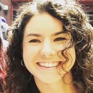 Meet your Posher, Claire